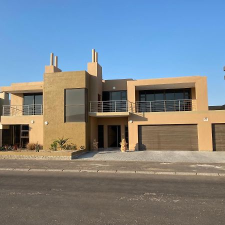 Mukulela Bed & Breakfast Уолфиш Бей Екстериор снимка