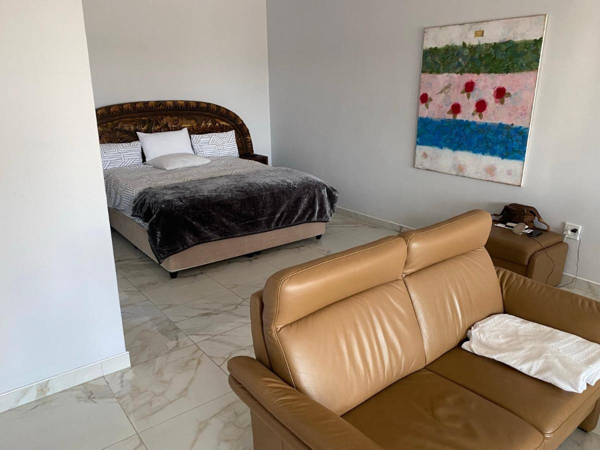 Mukulela Bed & Breakfast Уолфиш Бей Екстериор снимка