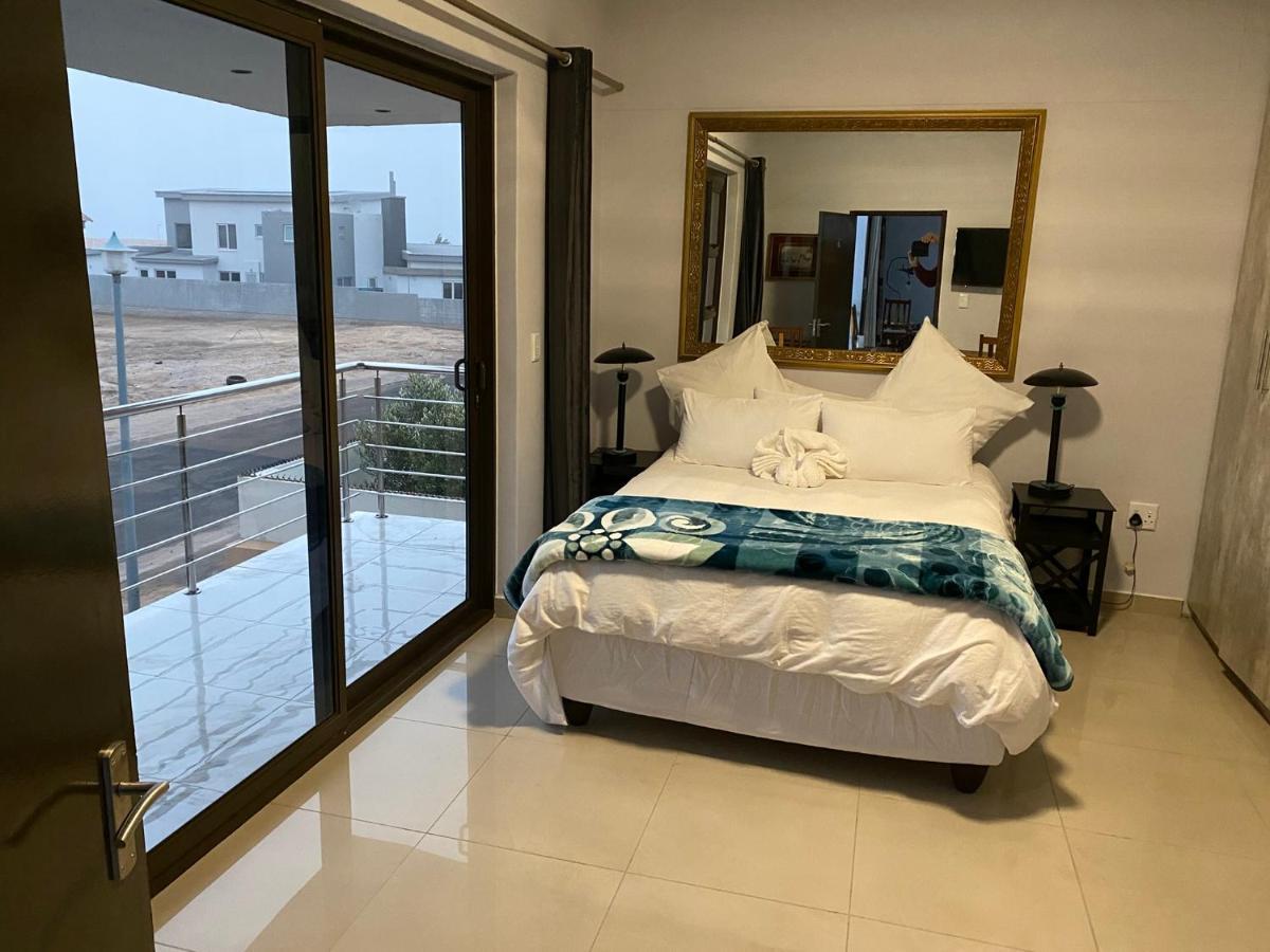Mukulela Bed & Breakfast Уолфиш Бей Екстериор снимка